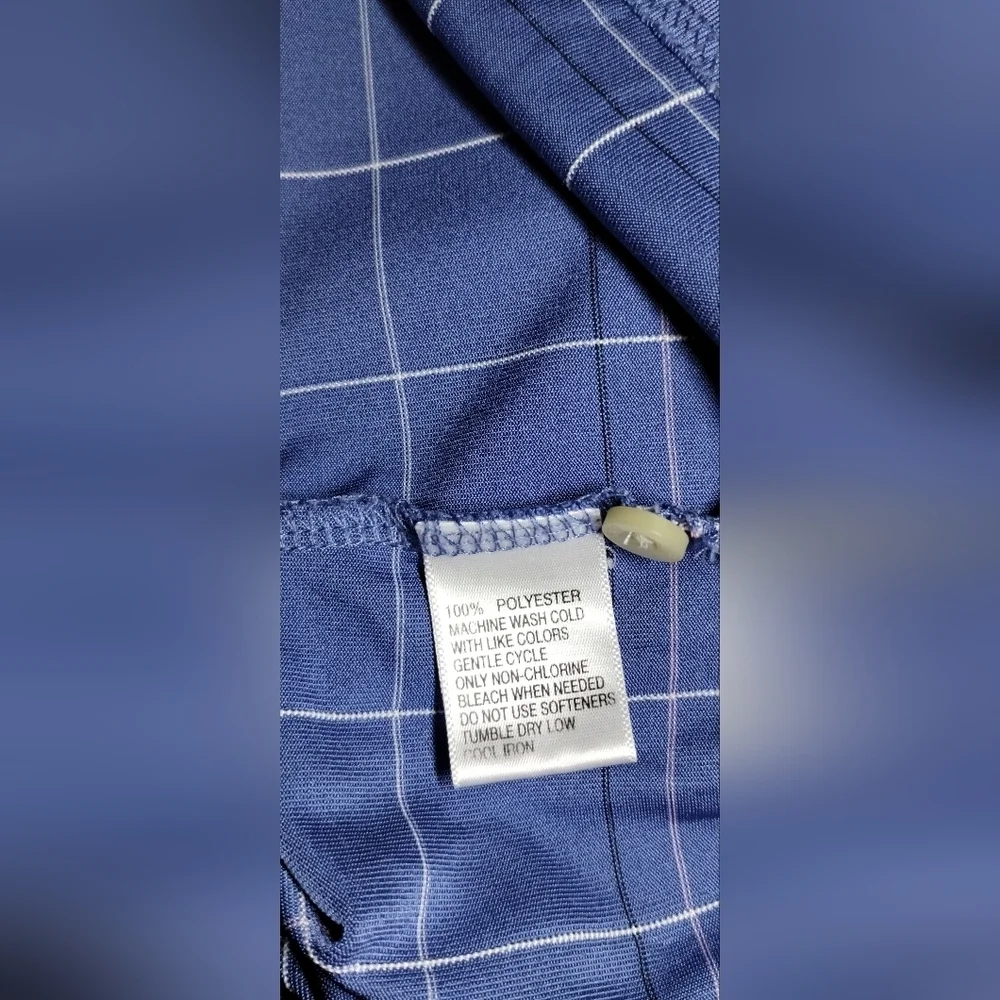 Greg Norman Men's Blue Checkered Shirt Size (M)
